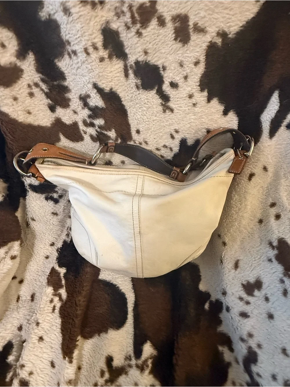 Coach Women’s Cream White Leather Soho Hobo Bag with camel strap Y2K